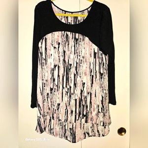 Avenue 3/4 sleeve high low pull over top